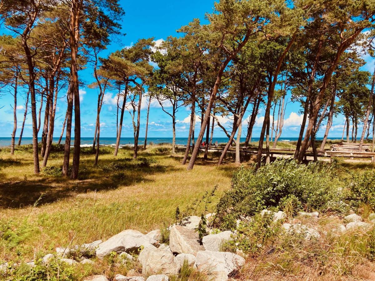 Nautic Park Apartamenty Darlowko Exteriör bild