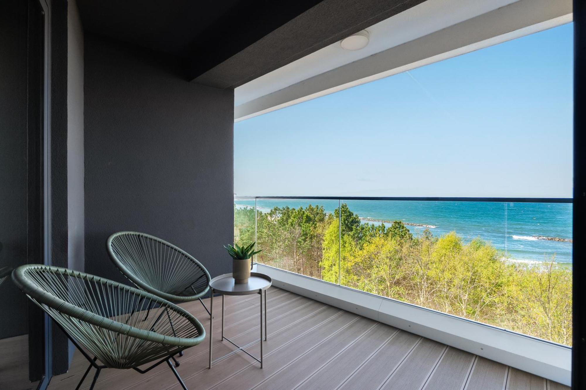 Nautic Park Apartamenty Darlowko Exteriör bild